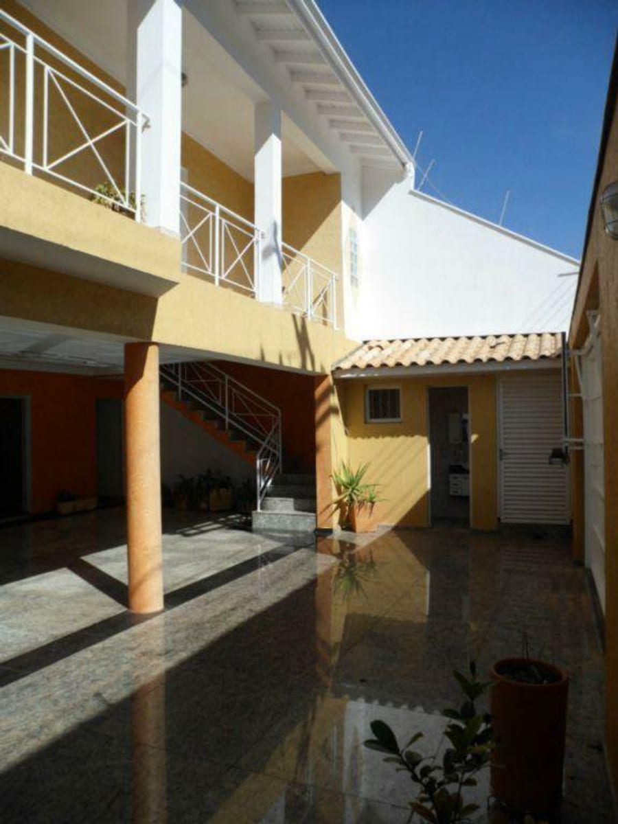 Casa com 306,00 m² privativos, 4 dormitórios e 1 suíte em Piracicaba