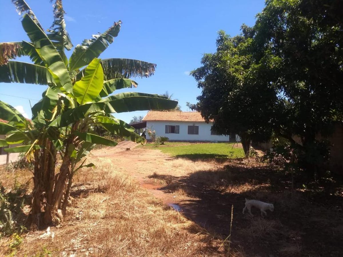 Chácara com 230,00 m² privativos, 3 dormitórios e 1 suíte em Piracicaba
